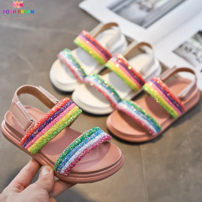 Шикарные радужные сандалии для девочек; Новинка 2019 года; Летние Детские Модные радужные сандалии; пляжная обувь с мягкой подошвой для детей