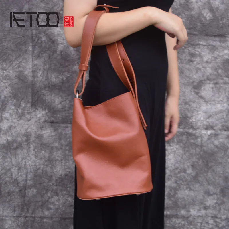 AETOO Leather tote handbags shoulder portable shopping bag Korean bucket bag art big tote bag