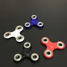 In stock 4color Tri-Spinner Fidget Toy Plastic EDC Fidgets Hand Spinner For Autism and ADHD Increase Focus Keep Hands Busy
