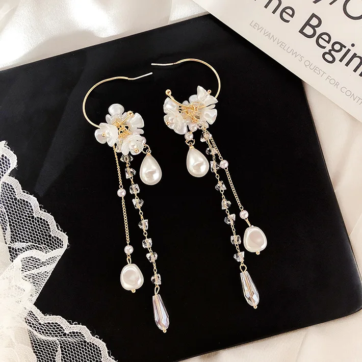 

Elegant Shell Resin Flower Crystal Beads Tassle Long Earrings For Women Fashion Jewelry Imitation Pearl Statement Drop Earings
