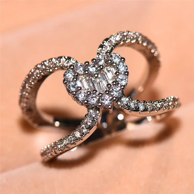 Cute Boho Female Small Heart Ring Fashion Bridal Ring Silver Color