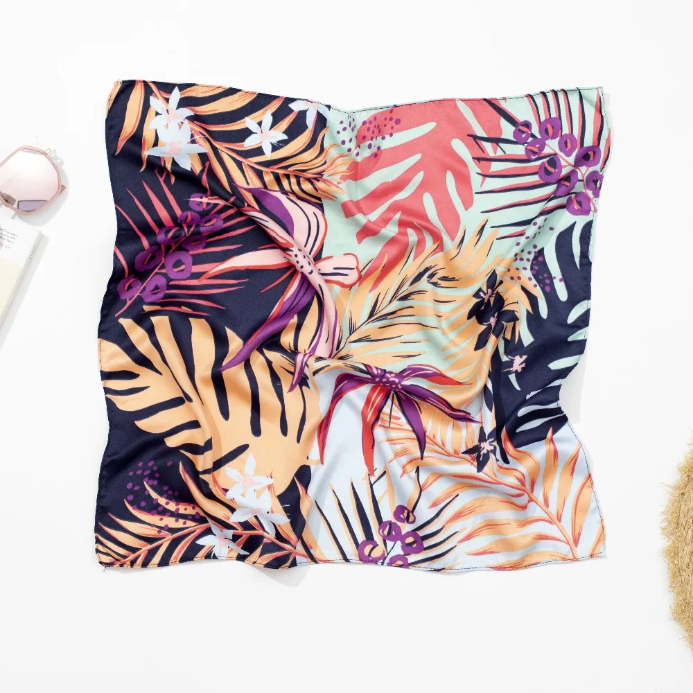 

Scarf 2019 new decorative scarf literary ladies small squares spring and autumn wild print simulation silk scarf female