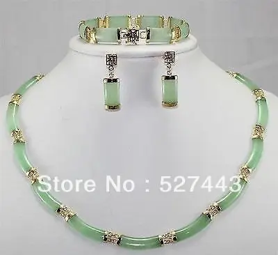 

Wholesale free shipping >>Noble 18KGP green jade earring bracelet necklace set