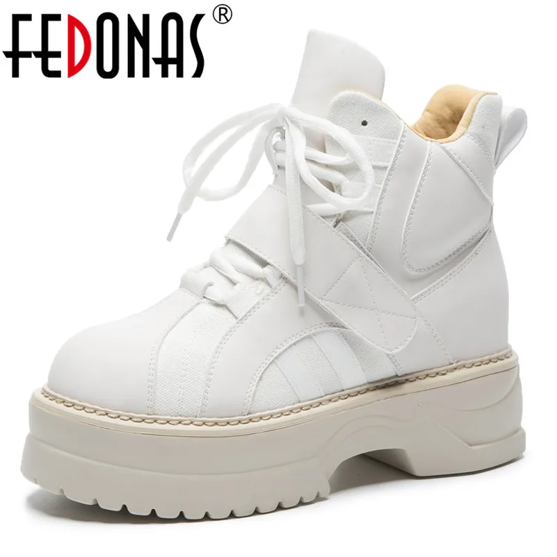 

FEDONAS Brand Women Thick Heeels Autumn Winter Martin Shoes Woman Platforms Lace Up Punk Rock Motorcycle Boots Night Club Shoes