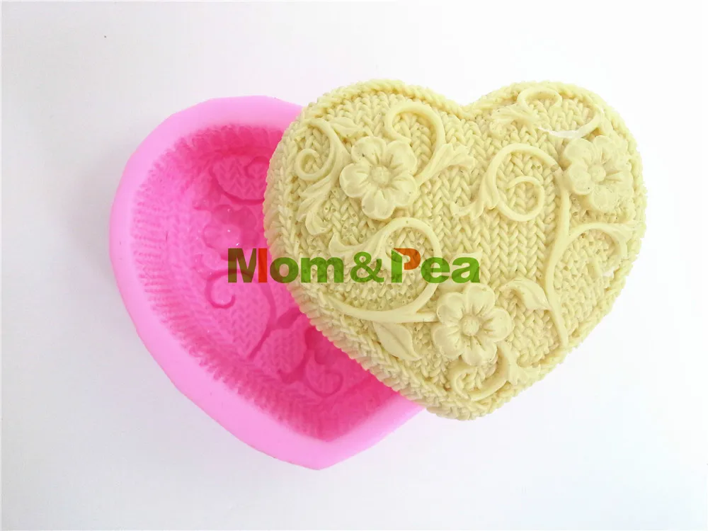 Mom&Pea 0005 Knitted Flower Heart Shaped Silicone Soap Mold Cake