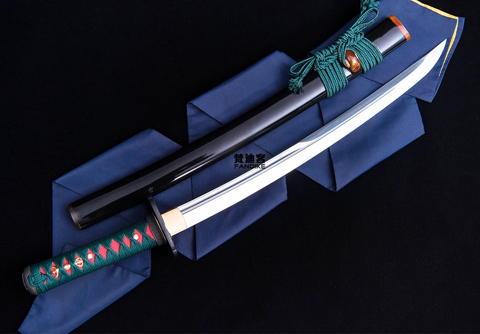 Handmade High CarbonSteel Japanese Samurai Battle Ready Sword Katana FullTang 1060 JAPANESE SAMURAIFUCTIONAL SWORD KATANA LEATH