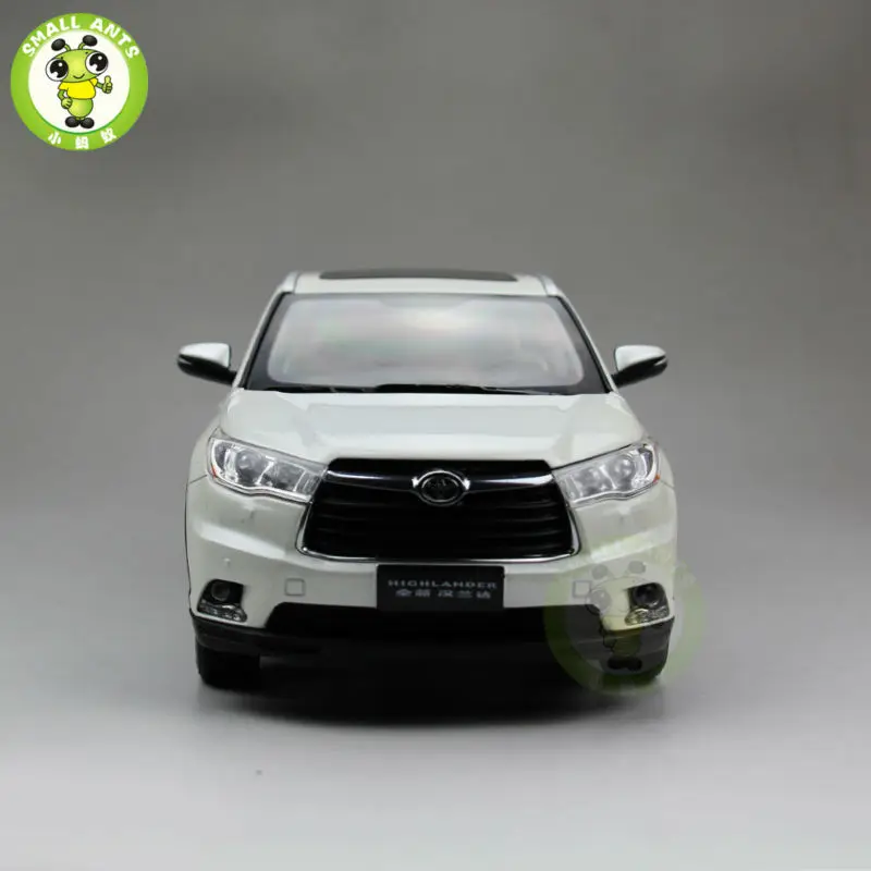 1:18 Highlander литая под давлением модель автомобиля SUV белого цвета