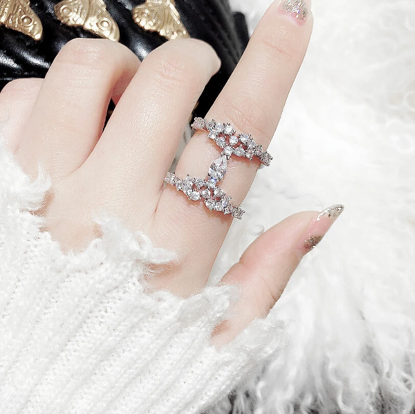 

ZAKOL Brand New Engagement Ring Cubic Zircon Glitter Elegant Hand Made Finger Ring for Women and Man FSRP1050
