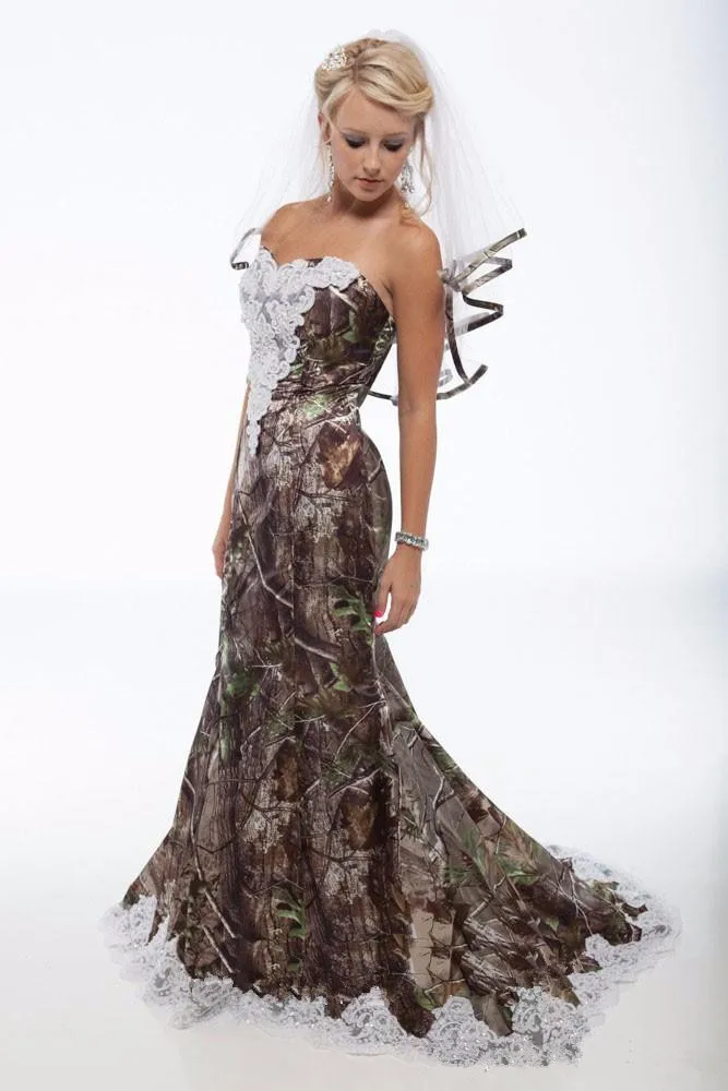 2015-camo-wedding-dresses-plus-veils-vintage-sweetheart-lace-mermaid-camo-bridal-gowns-backless-sweep-train-camouflage-wedding-gowns (3)_