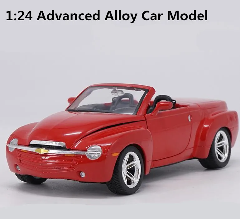 1:24 advanced сплава модели автомобилей, высокая моделирования 2004 Chevrolet SSR модель, металл Diecasts, коллекция игрушек, бесплатная доставка