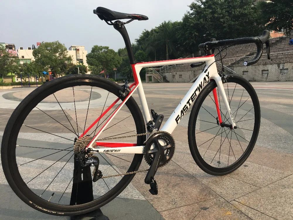 Perfect 700C carbon Road Complete Bike 22 Speed 105 5800 Groupset TAIWAN brand light blue sky FASTERWAY CLASSIC D brake 49/52/54/56/58 58 Perfect 700C carbon Road Complete Bike 22 Speed 105 5800 Groupset TAIWAN brand light blue sky FASTERWAY CLASSIC D brake 49/52/54/56/58 58