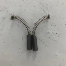 2 шт. 4x4x15 мм 0,1" x 0,15" x 0,5" Электрический мотор графитовые угольные щетки пружины и провода электроинструмент