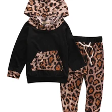 Весенне-осенний комплект одежды для маленьких девочек спортивные костюмы для детей леопардовая расцветка комплект из футболки и штанов для детей 1–24 месяцев