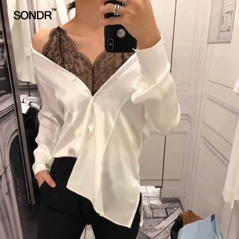 

2019 new spring pure color design sexy lace stitching shirt in black and white satin niche holiday two shirt women