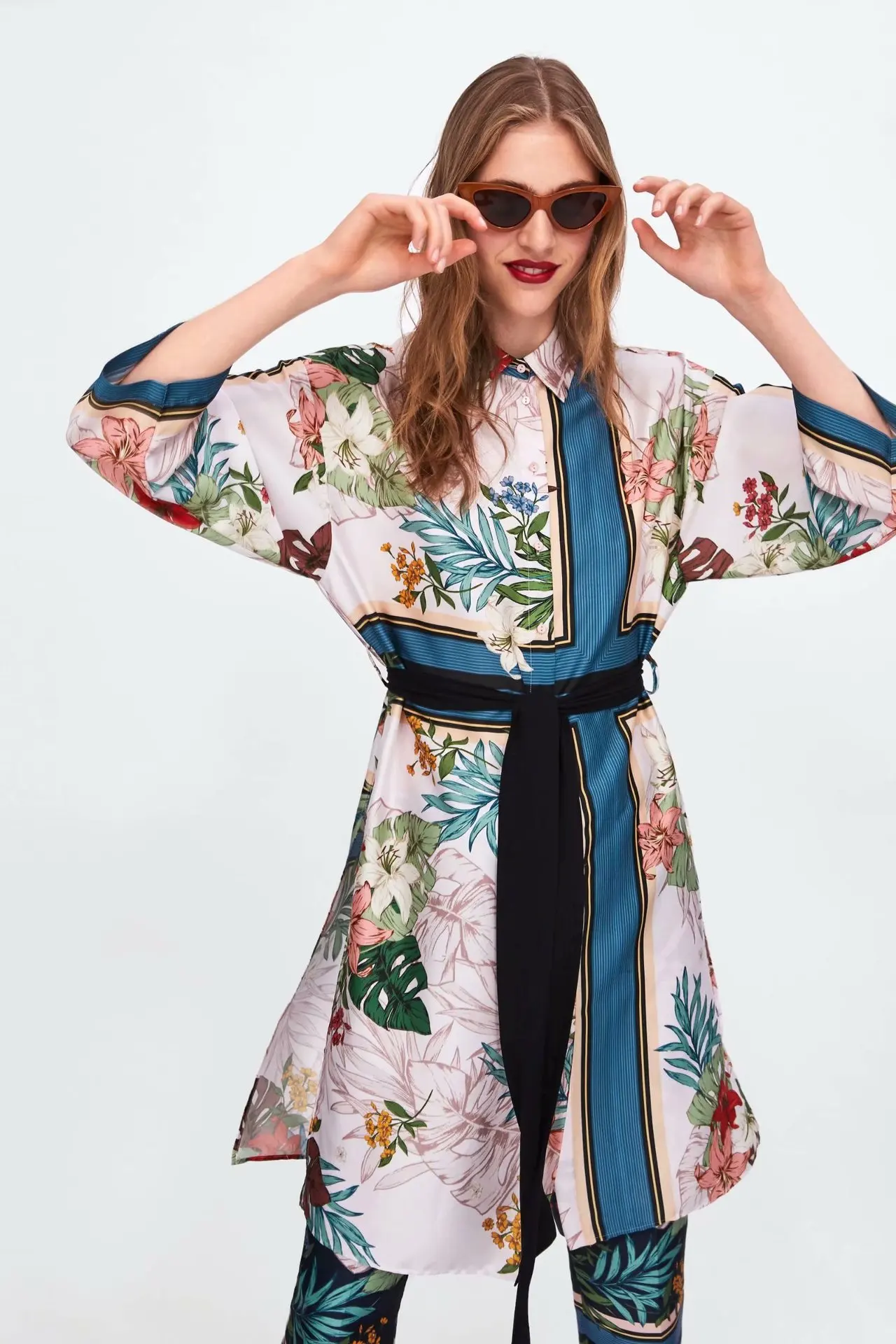 

Z0801C21 summer new Europe and the United States with printed with waist dress # 8685