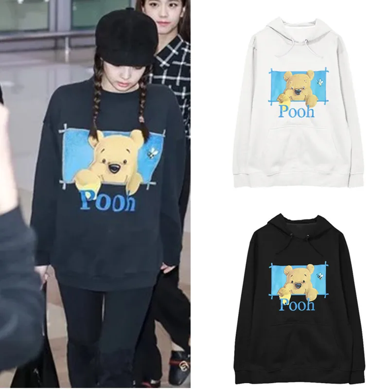 

K-pop Blackpink Jin Zhini Jennie with the same bear hoodies black plus velvet round neck cute print sweatshirts