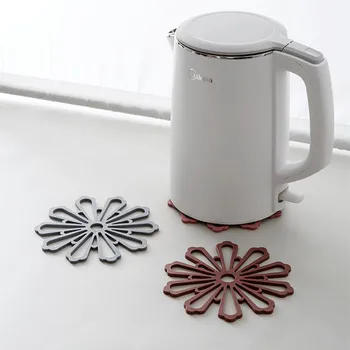 

Hollow Coaster Mat Pad Cushion Drinks Tea Cup Tableware Placemat Decoration Natural Round Wooden Slice Cup Mat CoasterCoffee Mug