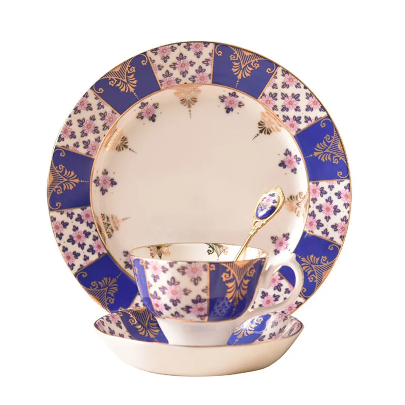 

European retro creative coffee cup and saucer set afternoon black tea bone china porcelain teacup spoon plates mugs set