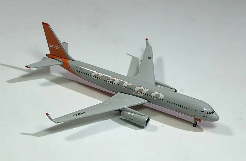 1:500 Аэрофлота RA-64021 Туполев Tu-204C статические весы Металл моделирование Игрушечная модель самолета для коллекции Рождественский подарок