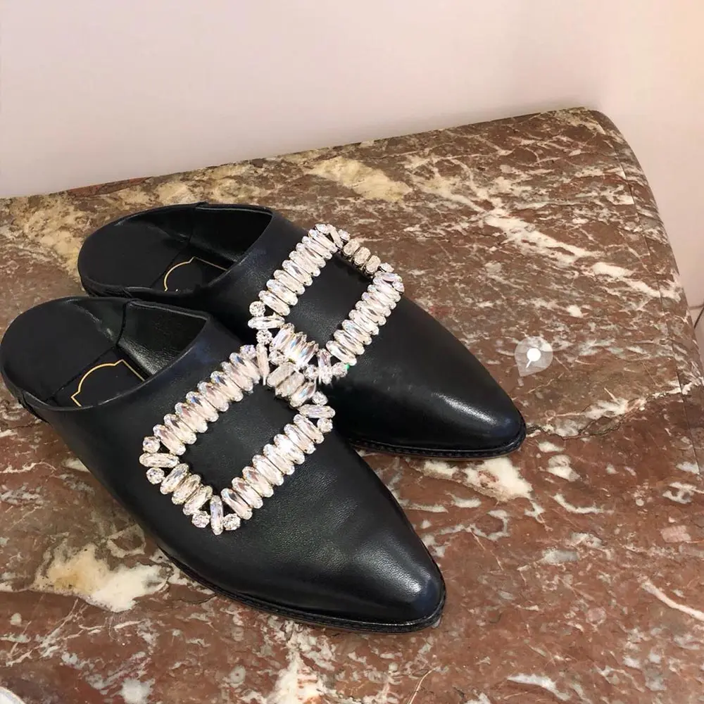 WEIQIAONA/Новинка года; женская обувь; фирменный дизайн; Роскошные туфли на плоской подошве с украшением в виде кристаллов; женская обувь из флока с острым носком внутри - Цвет: Черный