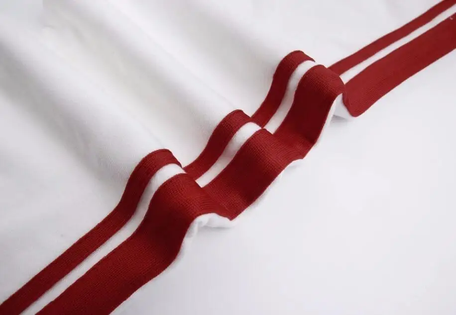 253