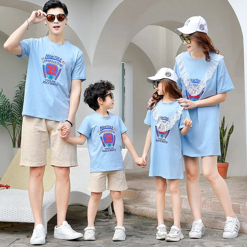 

Summer Family Matching Outfits Dad Son T-Shirt+Shorts 2PCS Sets Mother Daughter Dresses Family Look Dress Vacation Beach Clothes