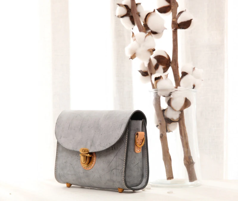 Yifangzhe feminino pequeno vintage genuíno bolsa de
