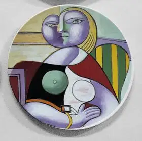 Пикассо, масляная абстрактная живопись, тарелки, настенные декоративные подвесные тарелки, Сервировочные подносы, домашние декоративные художественные керамические тарелки, дисплей - Цвет: 22