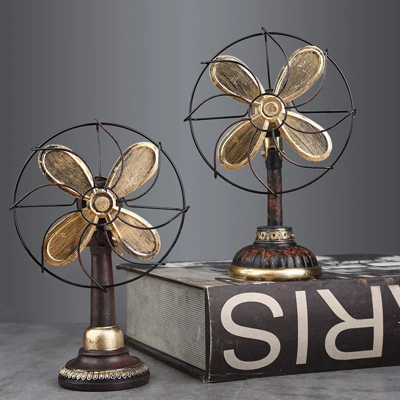 

Creative American Country Style Resin Electric Fan Cafe Shop Bar Window Decoration Fan Model Miniature Ornaments Room Decoration