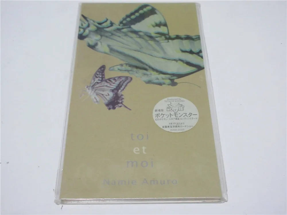

Japanese Music 8cm CD Disc, Namie Amuro Female Singer, toi et moi, Pop Song Music Art Boxes Book New