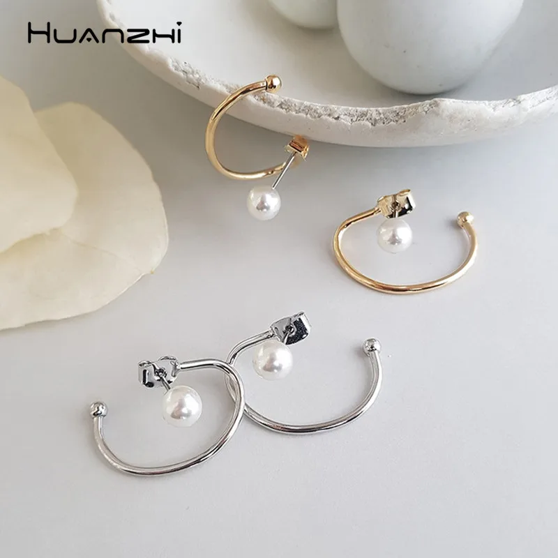 

HUANZHI 2019 New Sweet Office Geometric C shape Minimalist Design Imitation Pearls Stud Earrings for Women Girls Party Jewelry