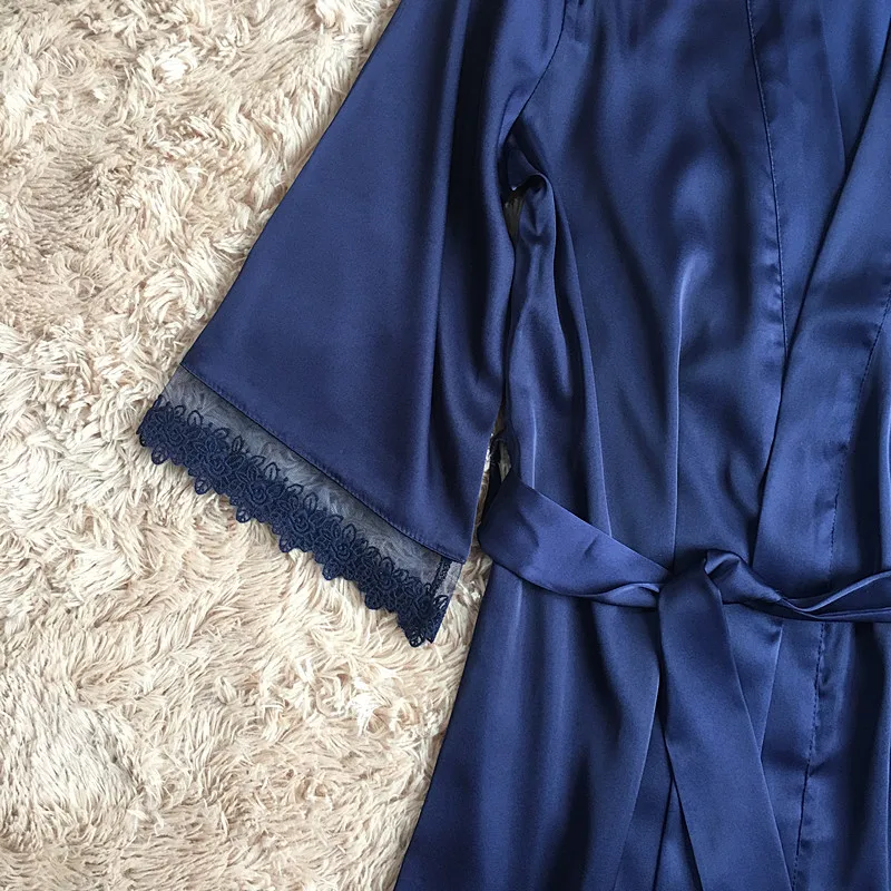 5255306616_1929359744