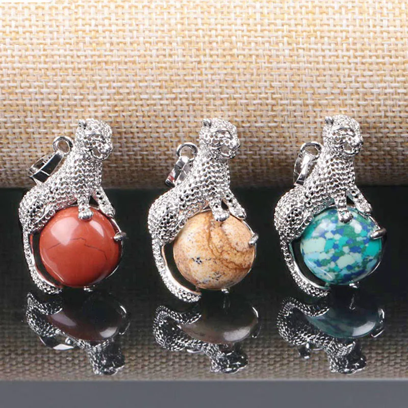 

Natural Stone Animal Charm Exquisite Cute Leopard Agate Tiger Stone Women Pendant Necklace For Gift