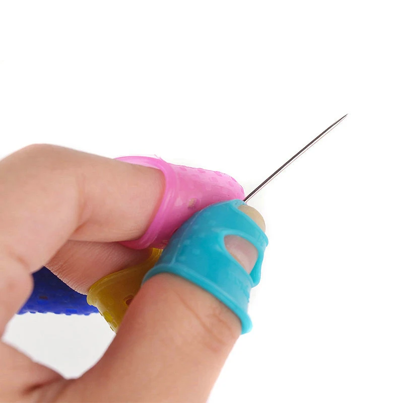 

New 3size Random Color Silicone Thimble Tip Hollowed Out Breathable Freely For Withnail Women DIY Sewing Needlework Accessory