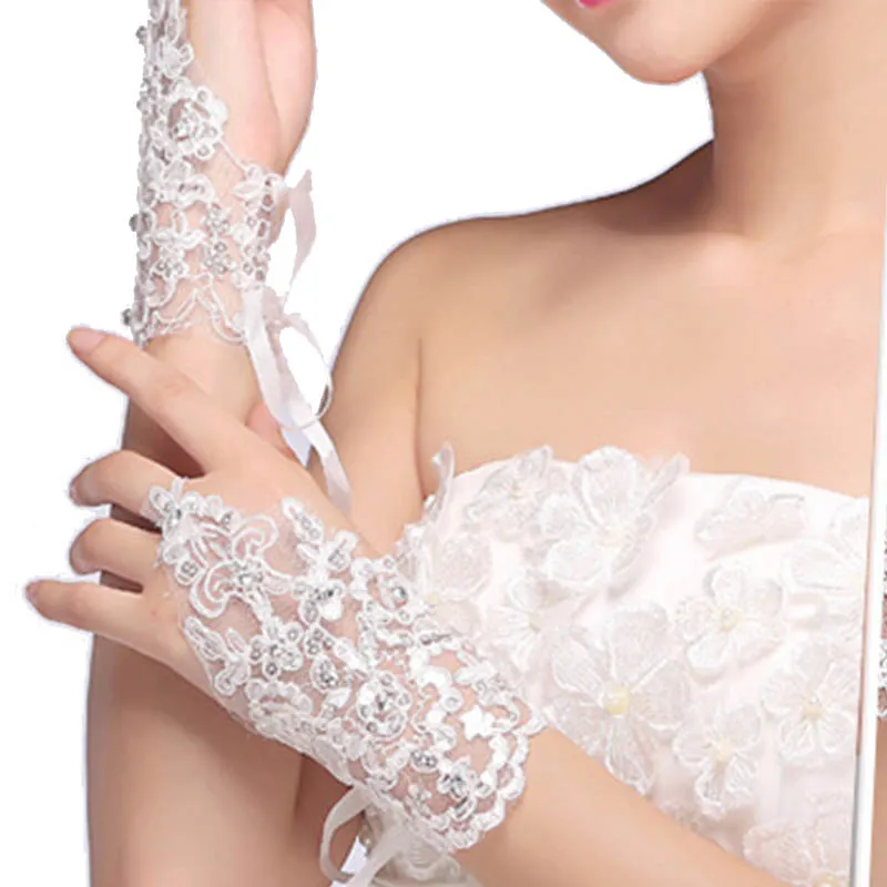 Модные женские свадебные перчатки без пальцев Элегантные Короткие Стразы белые кружевные перчатки свадебные перчатки для невесты Аксессуары XH