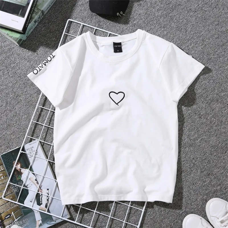 Летняя футболка для влюбленных пар для девушек, студенческие повседневные белые топы, женская футболка с вышитым принтом в виде сердца, женская футболка