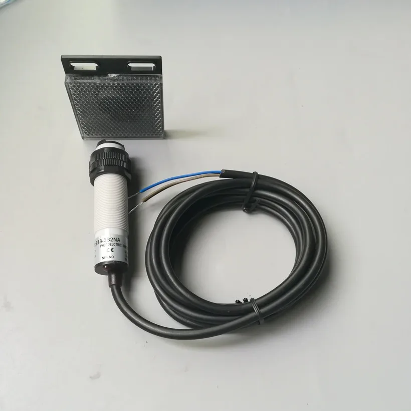 Светоотражающий фотоэлектрический датчик отражатель M18 NPN NO/NC TD 08 2m Расстояние