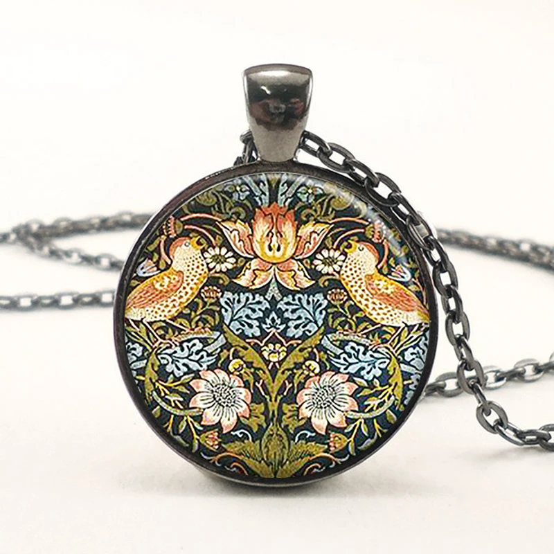 Кулон клубника с изображением Вильяма Морриса|gift shower|jewelry wristgift france |