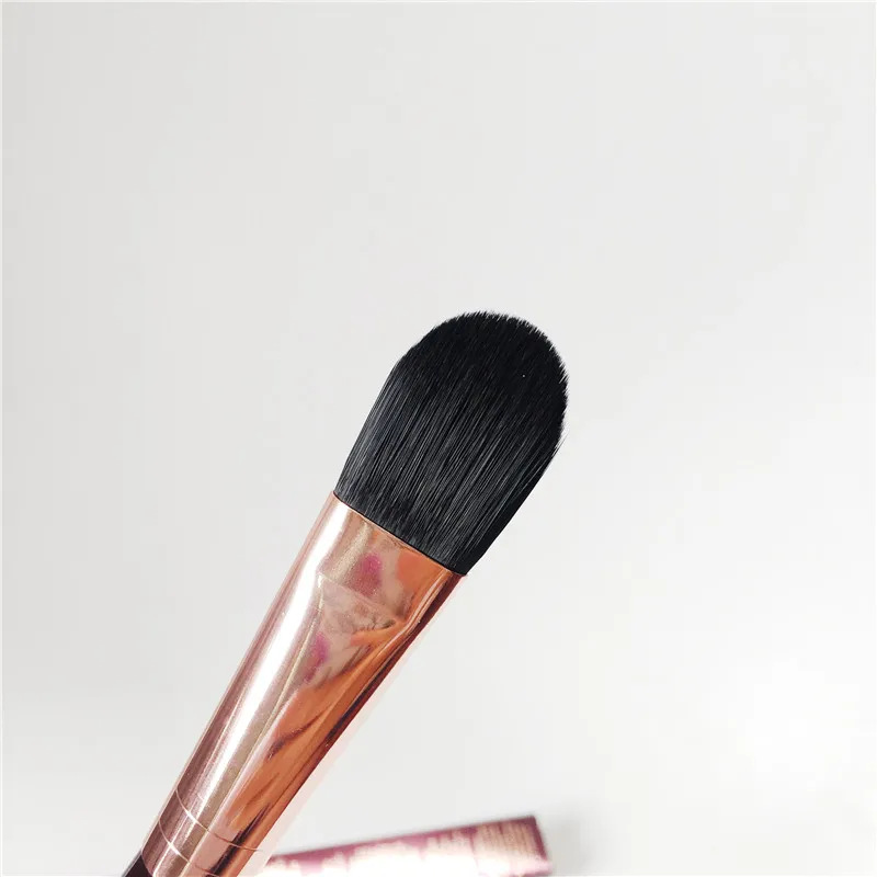 КТ-серии Кисть для нанесения основы под макияж с высокой плотностью из искусственных волос жидкий крем консилер Foundation кисть-блендер для макияжа инструмент