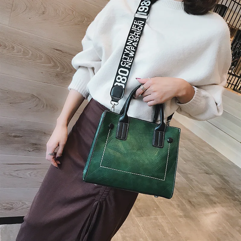 

2019 new women's tote bag tide wild fashion retro crossbody shoulder messenger women hands leather