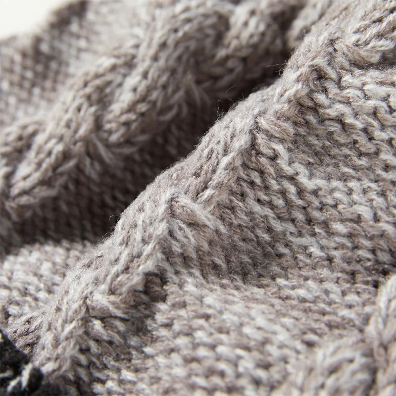 knitted-hat-gray-print-cap-detail3