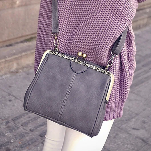 VEEVAN New Fashion Simple Messenger Bags Europe And America  Style Vintage Shoulder Bag Europe And America Vintage Crossbody Bag