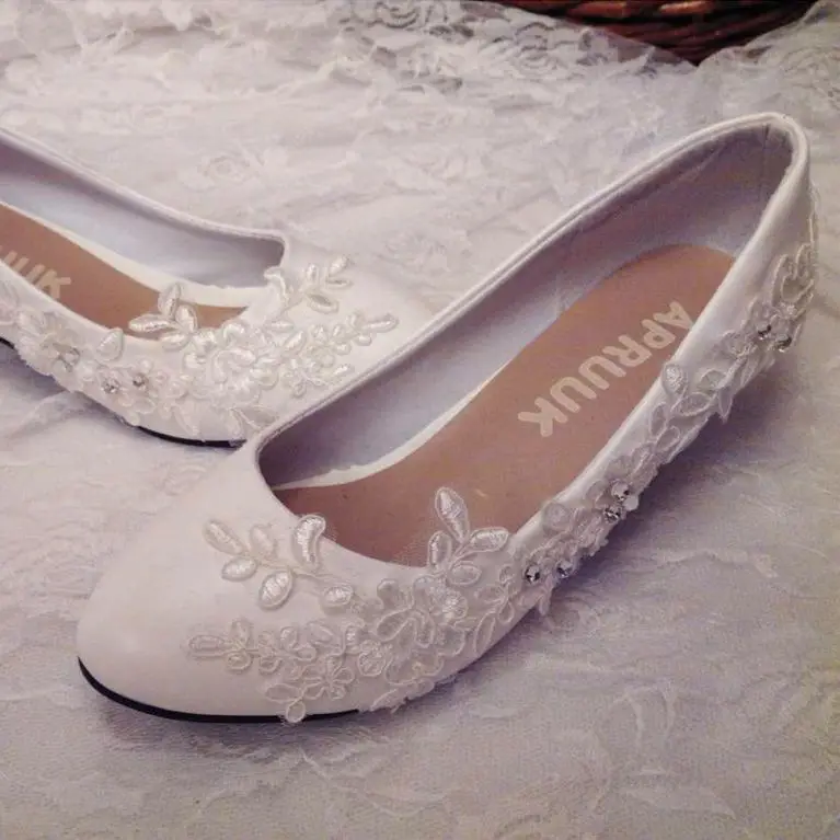 elegant low heel shoes