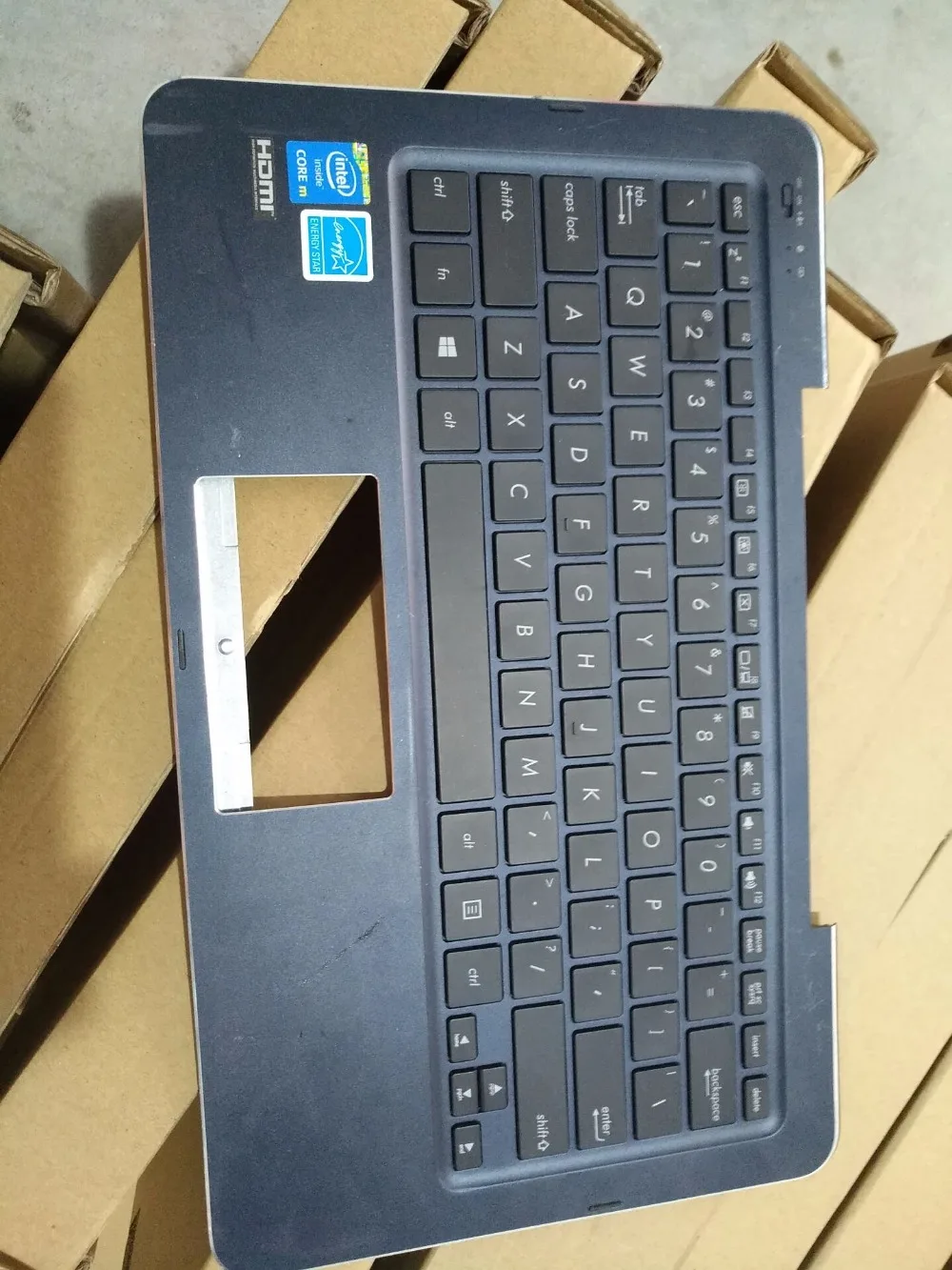 Used Keyboard and C Case no include rear cover for 12.5 inch Asus