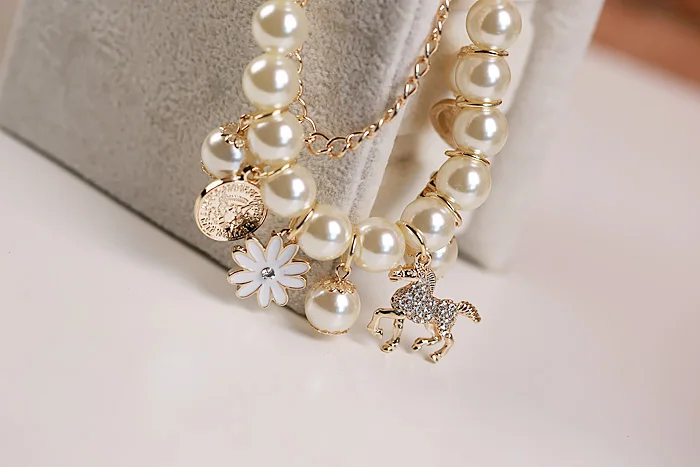 2018 New Korean Fashion Multilayer Simulated Pearl Beaded Bracelet Crystal Horse Flower Charm Bangle Bracelets For Women Jewelry