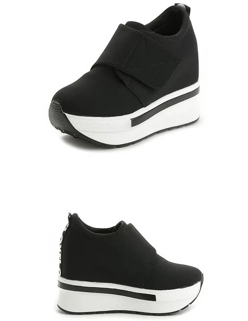 8340494236_292903193