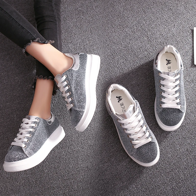 

2019 Spring New Women Sneakers Student Flat Comfortable Casual Buling Shoes Fahion Wild Skateboard Shoes Retro Vulcanize Shoes
