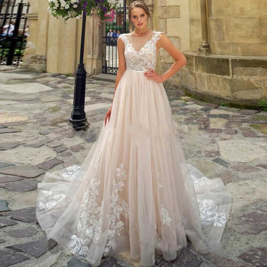

O-neck Tulle Sleeveless Lace Applique A-line Wedding Dress with A Belt Illusion Button Back Court Train Castle Bridal Dress