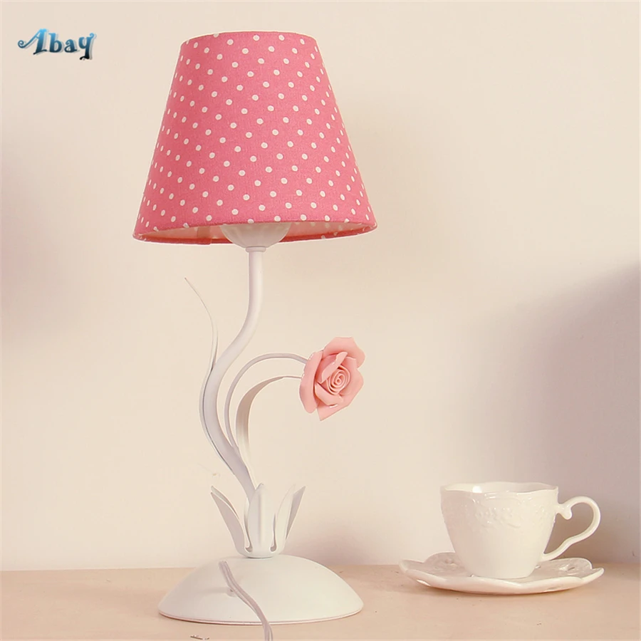 رومانسية ورد من الأقمشة الجدول مصباح لغرفة المعيشة الأطفال غرفة نوم دراسة Decoracion Habitacion Infantil الاطفال منضدة مصباح