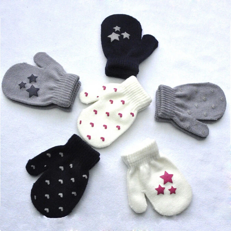 Милые детские перчатки в горошек со звездами и сердечками, От 3 до 6 лет, новинка года, популярные зимние варежки, мягкие вязаные теплые перчатки для мальчиков и девочек, модные